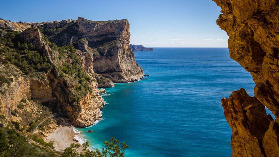 From Valencia: Cala del Moraig Hiking & Beach Trip