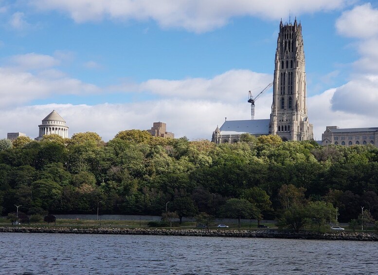 Picture 5 for Activity New York City: Afternoon Fall Foliage Lunch Cruise