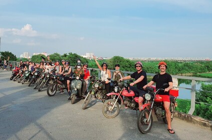 Hanoi Platteland en Bat Trang Keramisch Dorp Motorbike Tour