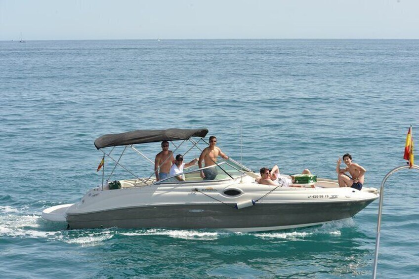 Boat Navigation Sea Ray 7 or 11 Passengers in Marbella