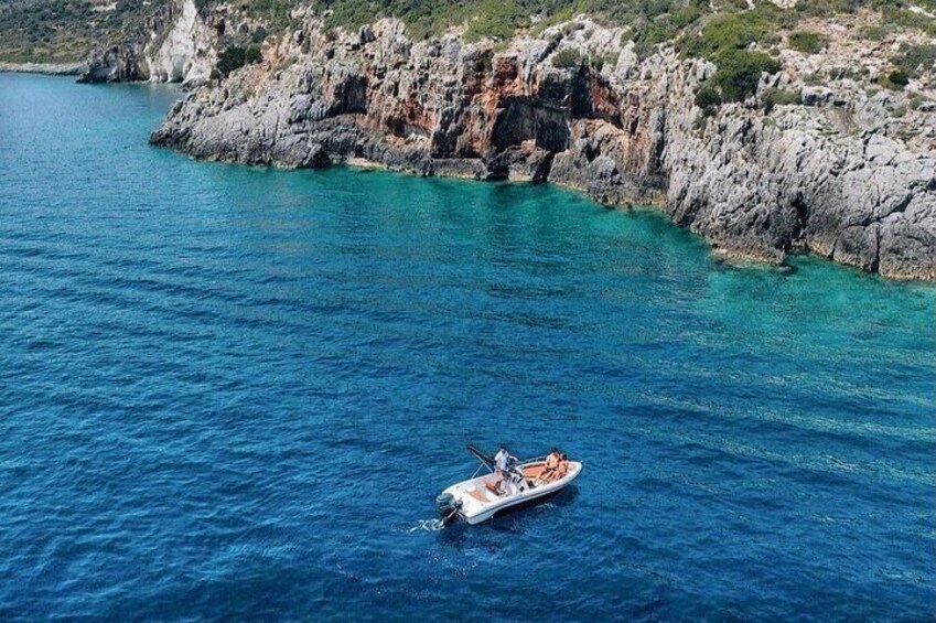 Private Day Tour To Shipwreck And Blue Caves by Boat in Zakynthos