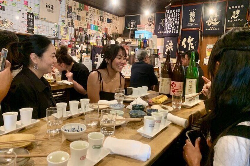 Osaka Nights: Ultimate Pub Bar Crawl with an Expert Local Guide