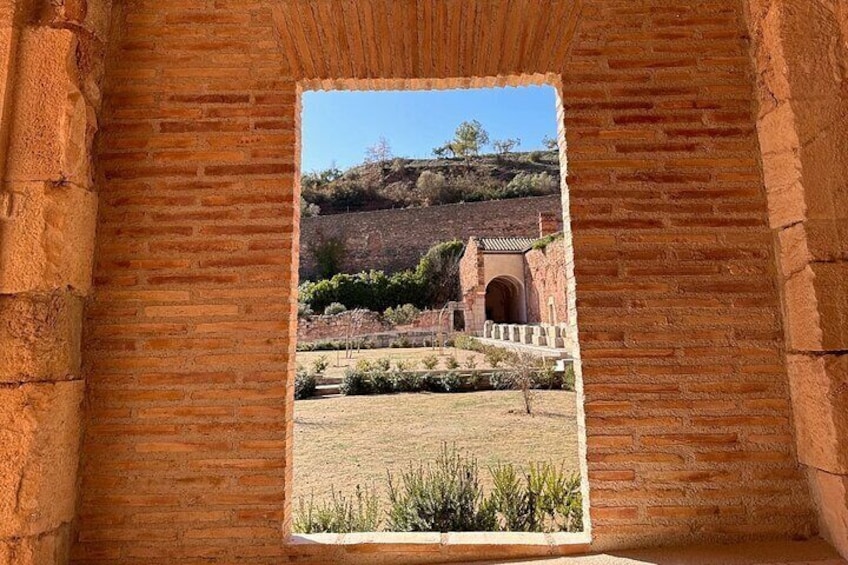 Full Day Guided Experience in Priorat