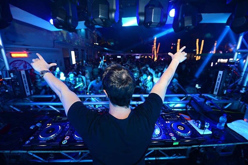 Miami Ultimate Nightlife : Boat Party with Open Bar, Nightclub & Party Bus