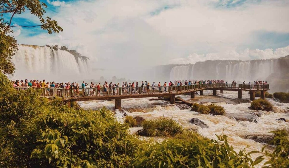 Cataratas Iguazu Argentinas Tour and Great Adventure on boats tour