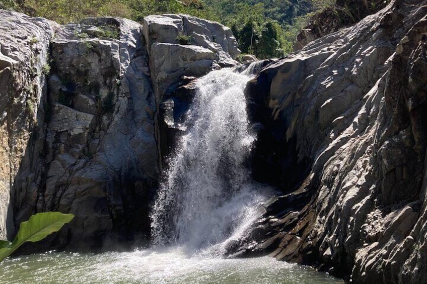 Boat Excursion and Hiking Walk in Quimixto