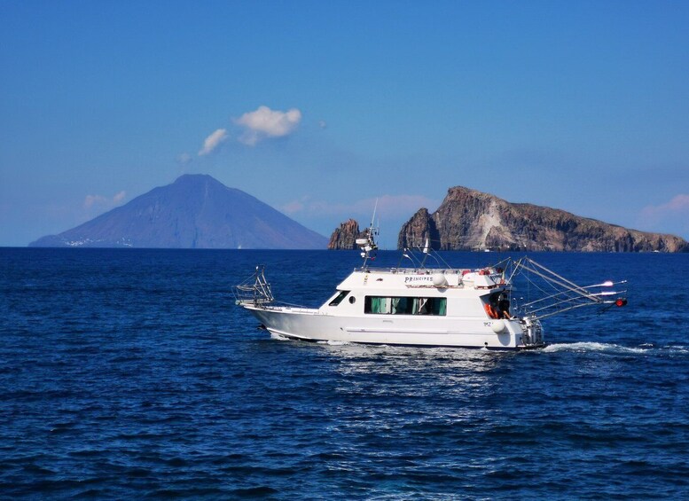 Picture 4 for Activity Vulcano, Panarea e Stromboli full day tour from Lipari