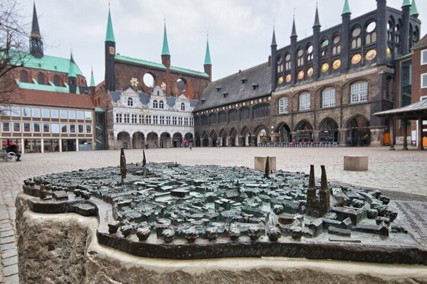 Private audio book city rally in Lübeck’s old town