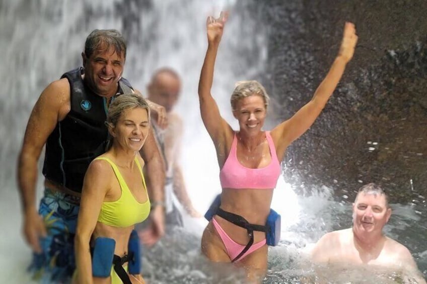 Scenic Tour of City and Rainforest, Waterfall, Sulphur Springs .