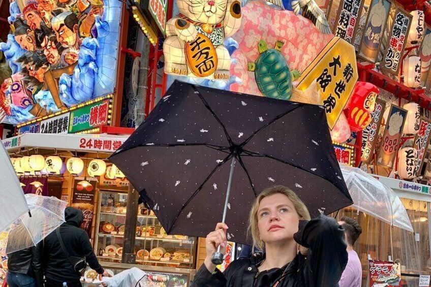 Explore Osaka's Highlights: 4Hr Guide Born & Raised in Osaka