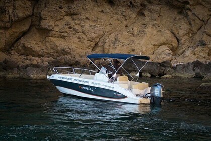 Explore Comino, Blue Lagoon & Caves - Private speed boat