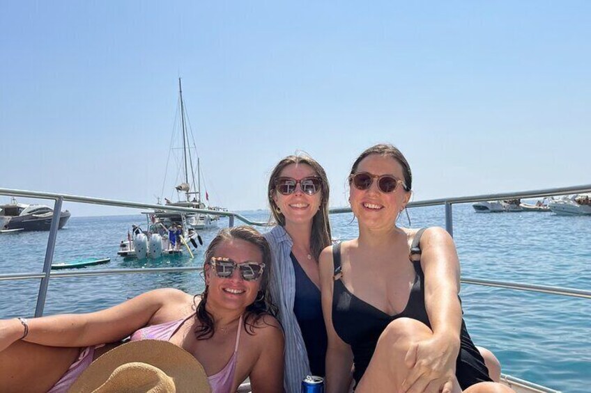 Private Boat Charter in Blue Lagoon Comino Highlights and Caves