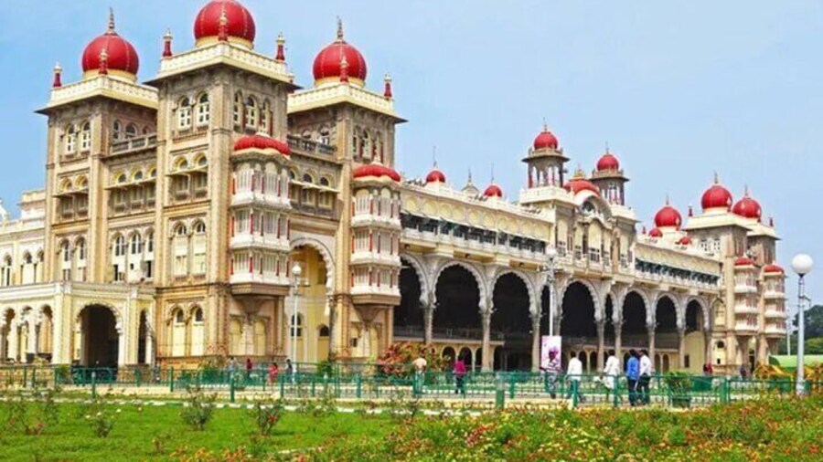 Majestic Mysore: Private Day Tour of Mysore from Bengalore!