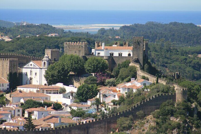 The-Amity-Family-Tours-And-Activities-Óbidos-Portugal-Castle-Medieval-Town-Landscape-Sun