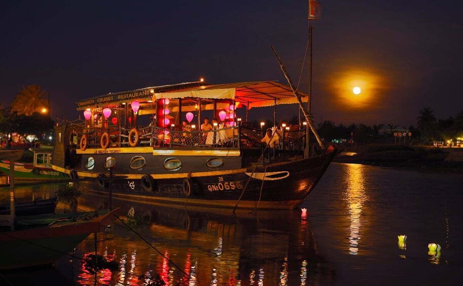 Picture 23 for Activity Romantic Sunset Dinner Cruise in Hoi An