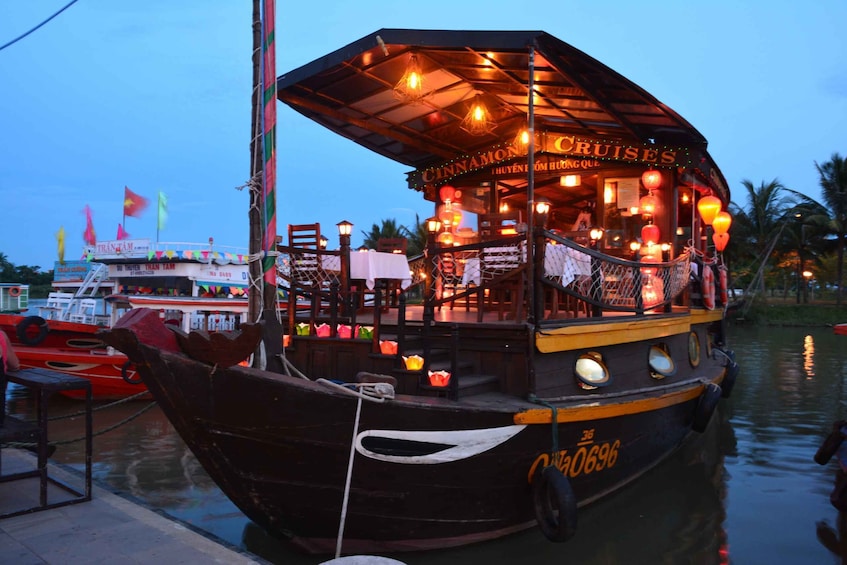 Picture 1 for Activity Romantic Sunset Dinner Cruise in Hoi An