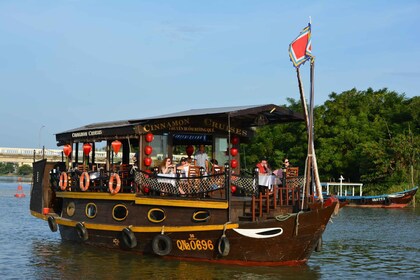 Romantisk middagscruise ved solnedgang i Hoi An