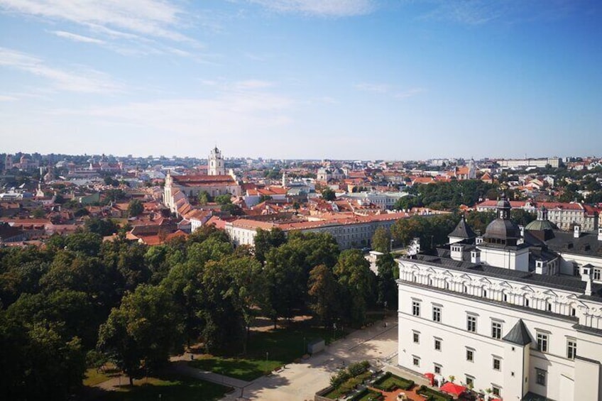 Vilnius Outdoor Escape Game: Explore the City