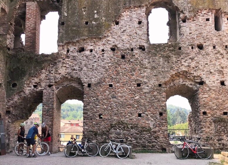 Picture 4 for Activity E-bike adventure among villages and medieval castles