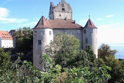 Meersburg: Public guided tour with wine tasting