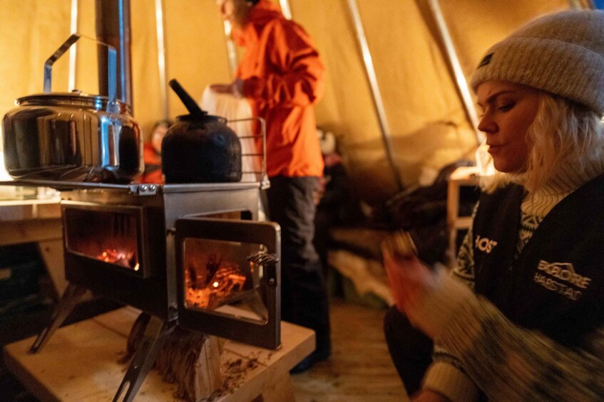 Picture 6 for Activity Chasing the dancing aurora in our winter camp in Harstad