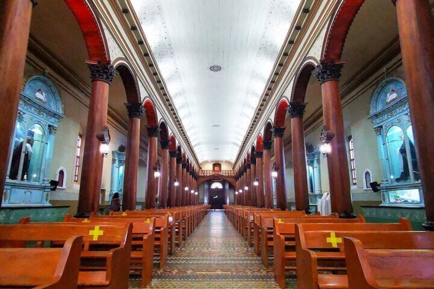 Interior of the Santa Lucía church.