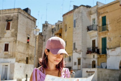 Bari: Private 2-hour Waking Tour with Focaccia Tasting