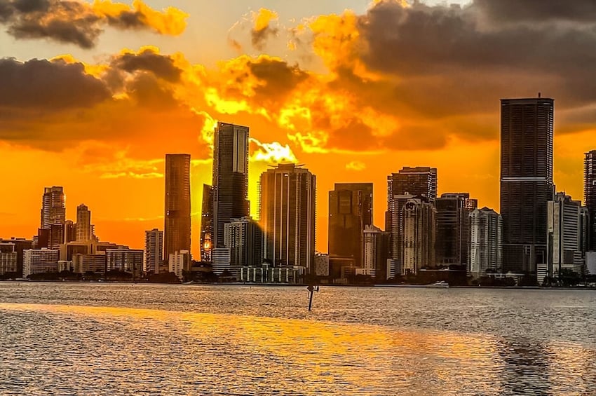 South Beach Cruise of Millionaire’s Homes & Miami Skyline