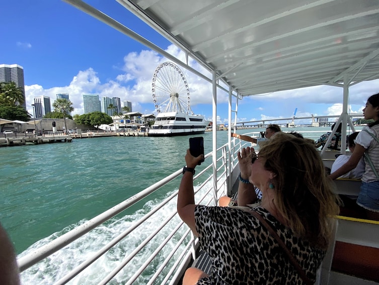 South Beach Cruise of Millionaire’s Homes & Miami Skyline