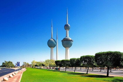 Kuwait: Private Car Full Day City Desert Tour Pickup&Dropoff