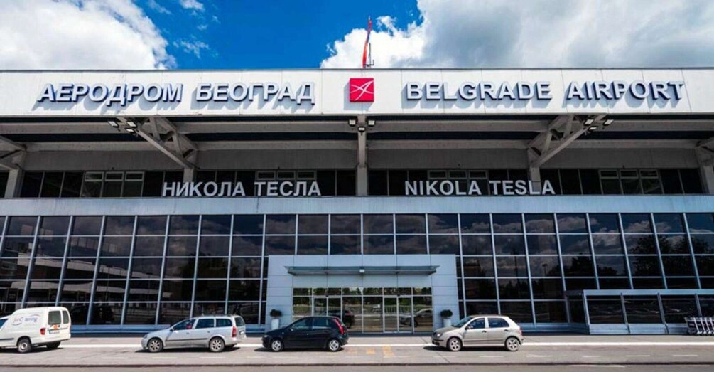 Belgrade: Bus Transfer Between Airport and Slavija Square