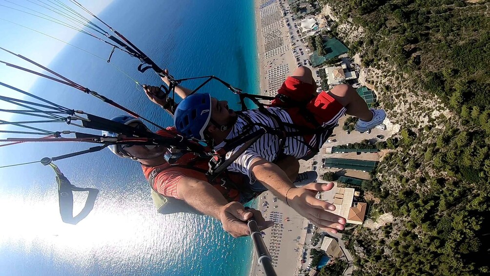 Lefkada paragliding tandem flighs/ Kathisma beach