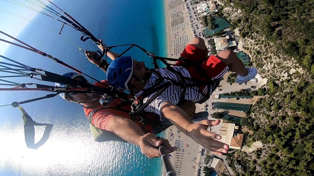 Lefkada paragliding tandem flighs/ Kathisma beach