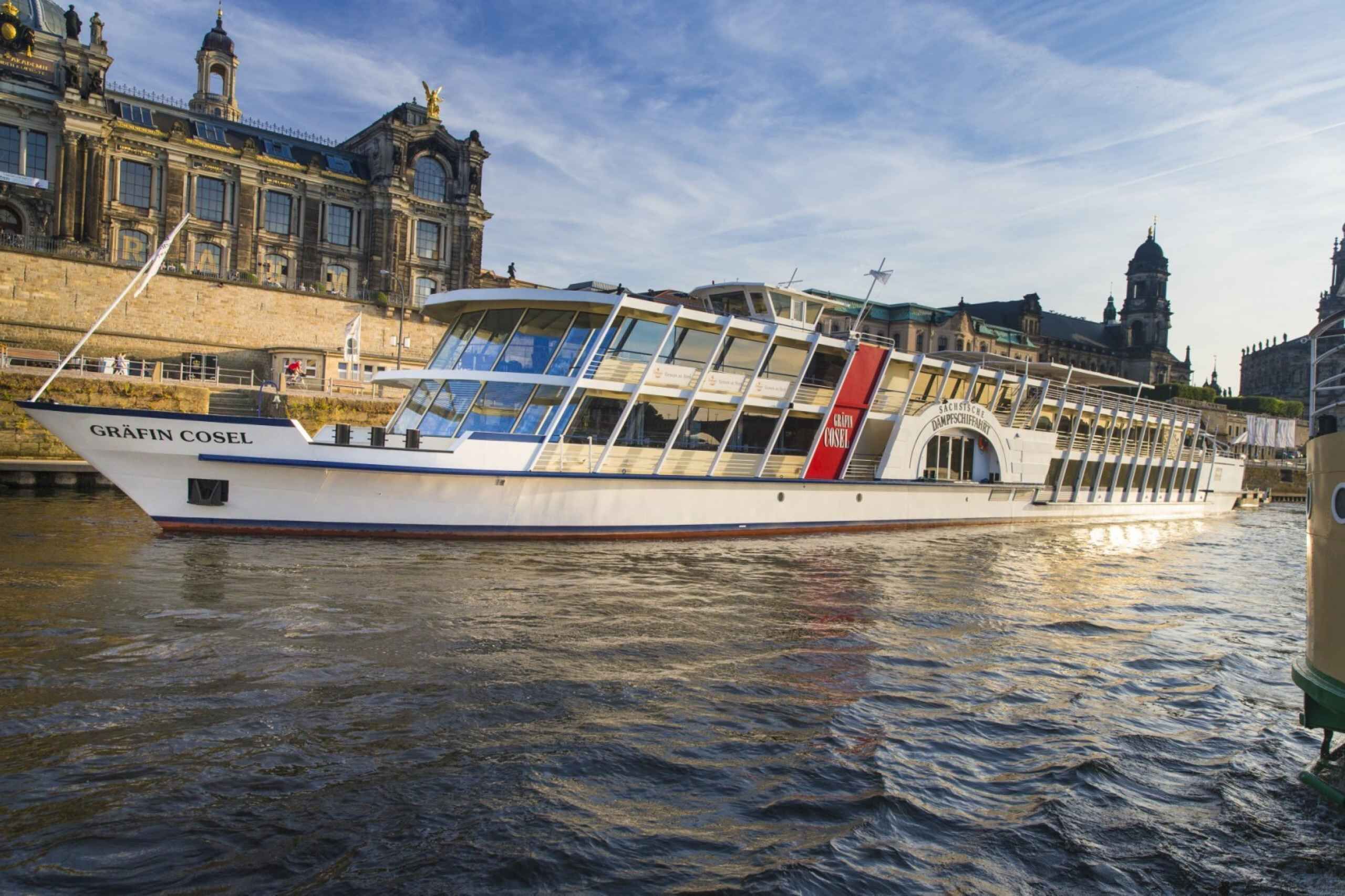 dresden river boat cruise