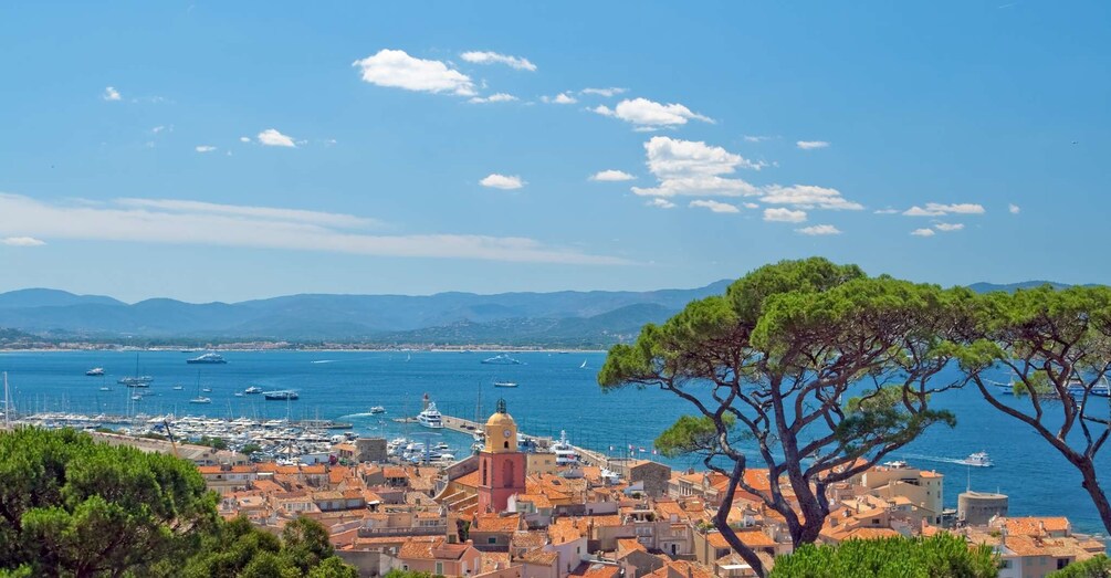 Cannes: Round-Trip Boat Transfer to Saint Tropez