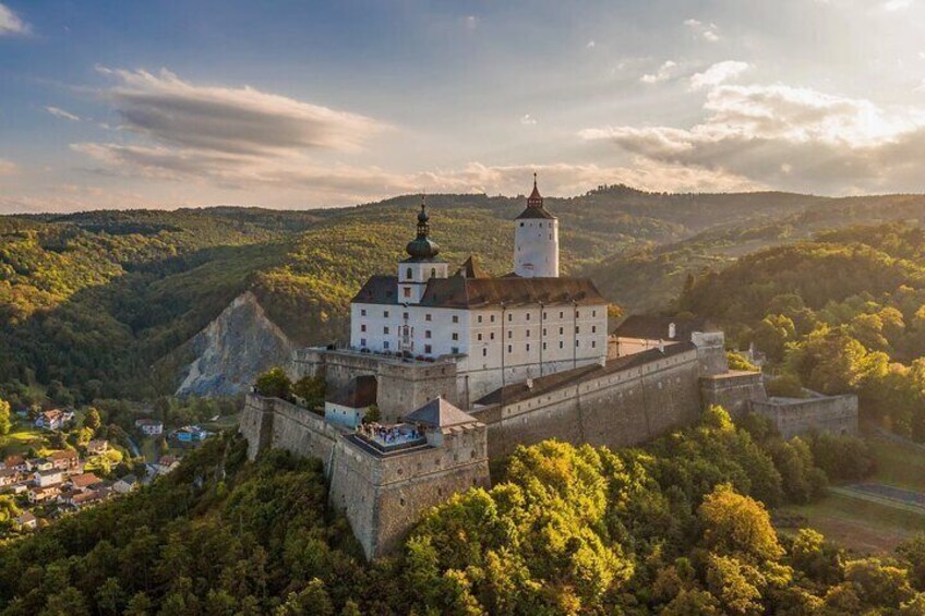 Castles and Wine of Viennese Countryside Private Day Tour