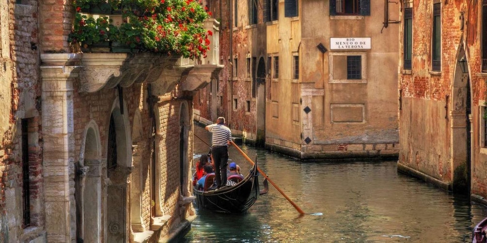 Picture 8 for Activity Venice: Private Gondola Tour