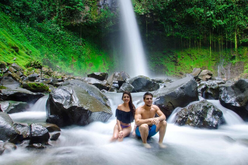 Picture 10 for Activity La Fortuna Waterfall, Volcano and Hanging Bridges Combo