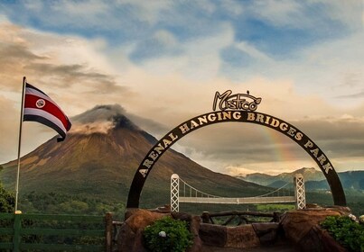 La Fortuna: Arenal Vulkaan, Hangbruggen & Waterval Tour