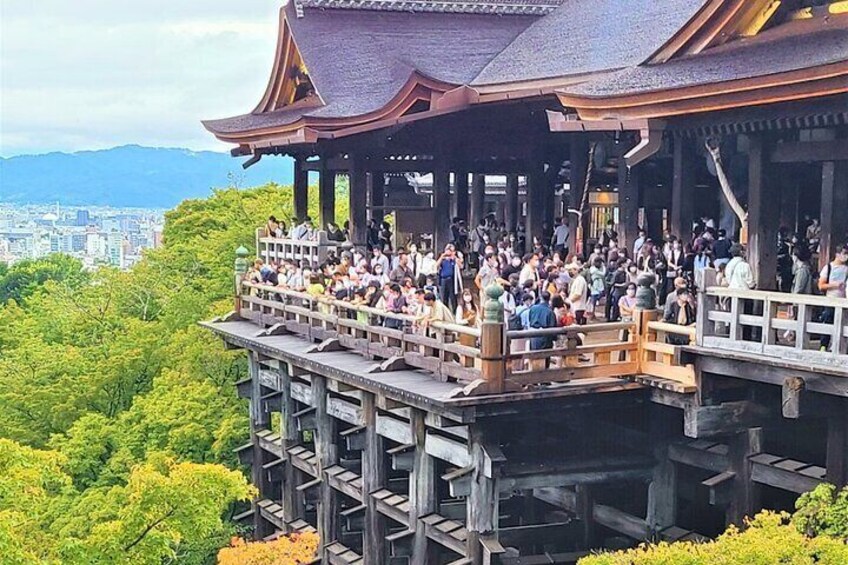 Kyoto City Adventure! Explore All Twelve Attractive Landmarks!