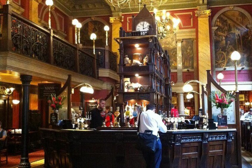 Private Tour of London's Historic Pubs