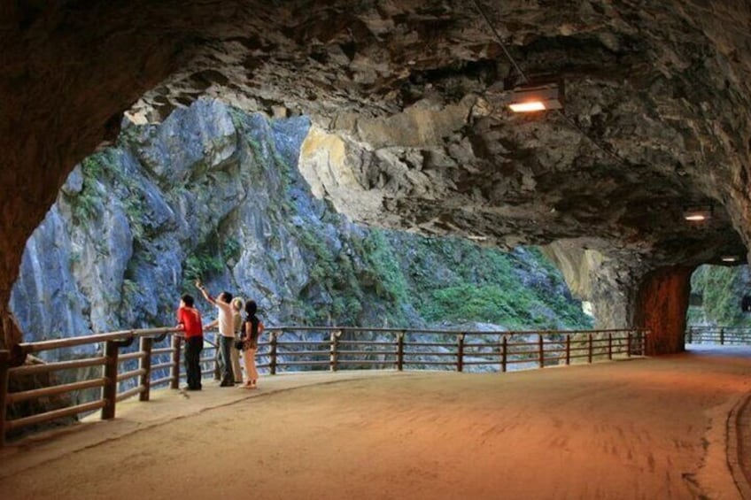 Hualien Light Mountain & Sea One Day Tour