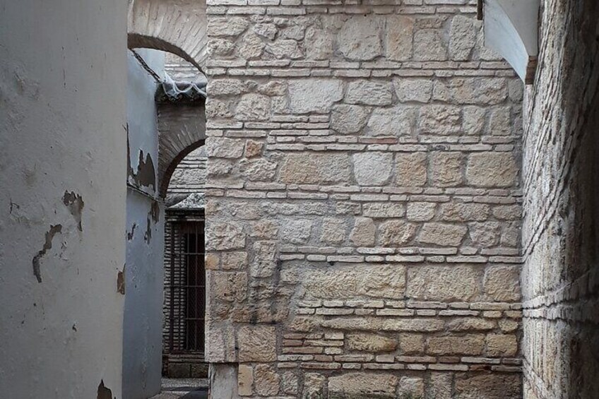  Guided Tour of the Jewish Quarter of Córdoba