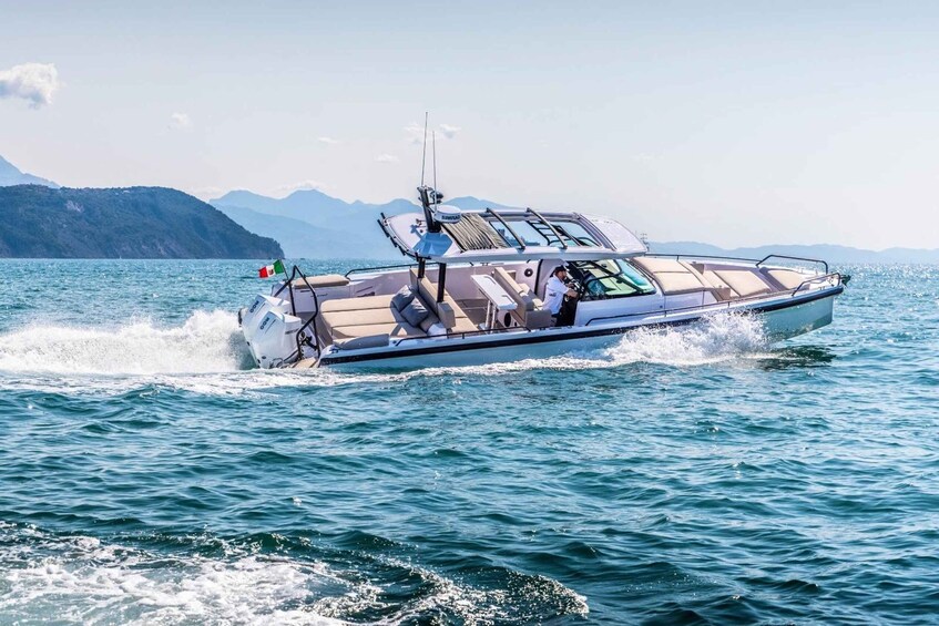 Picture 2 for Activity Porto Vecchio : Daily boat rental with skipper