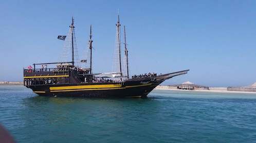 Djerba: day by pirate boat to Flamant Island