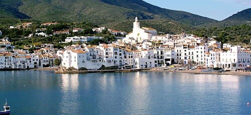 From Roses: Sightseeing Cruise on Costa Brava to Cadaqués