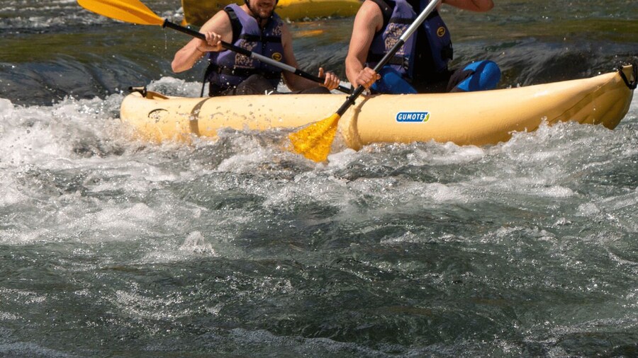 Cetina River Guided Canoe Rafting Adventure