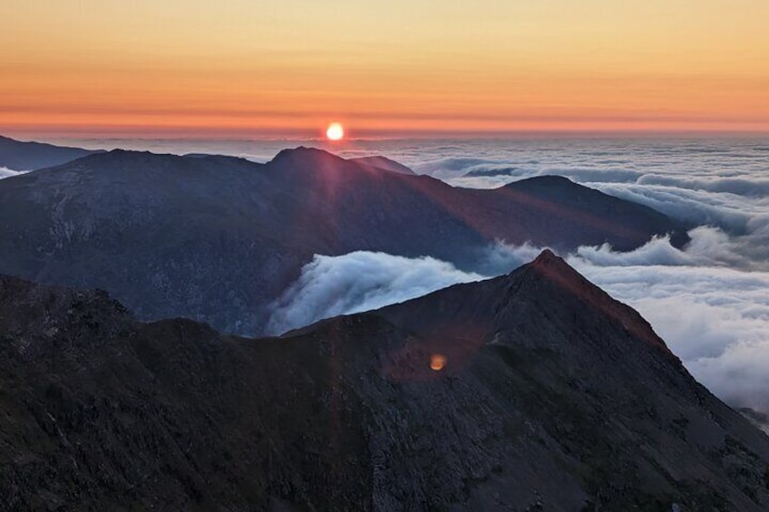 Sunrise Hike to the top of Yr Wyddfa/Snowdon
