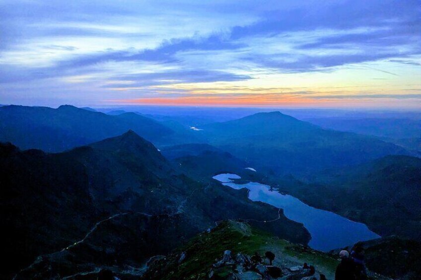 Sunrise Hike to the top of Yr Wyddfa/Snowdon