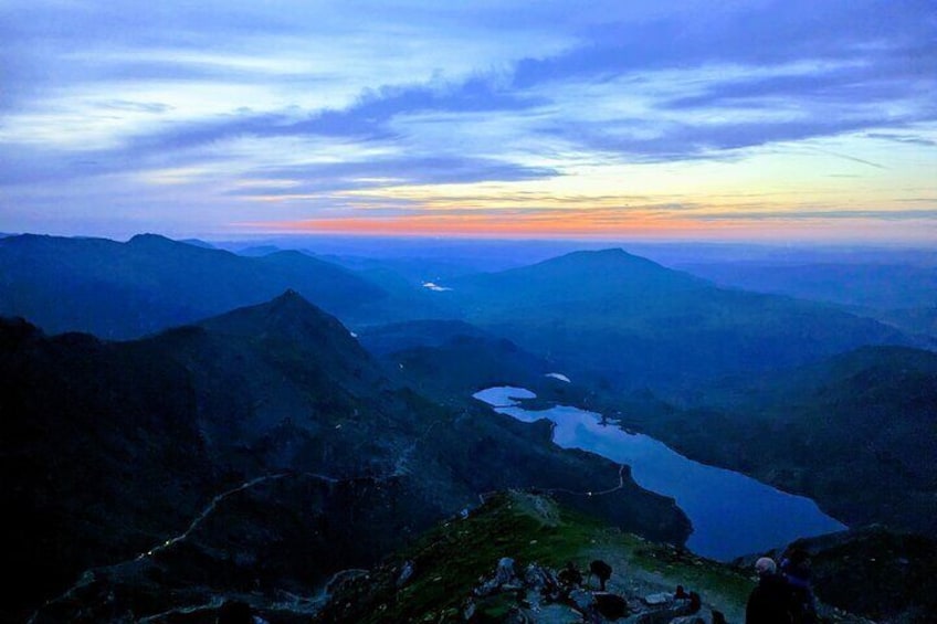 Sunrise Hike to the top of Yr Wyddfa/Snowdon